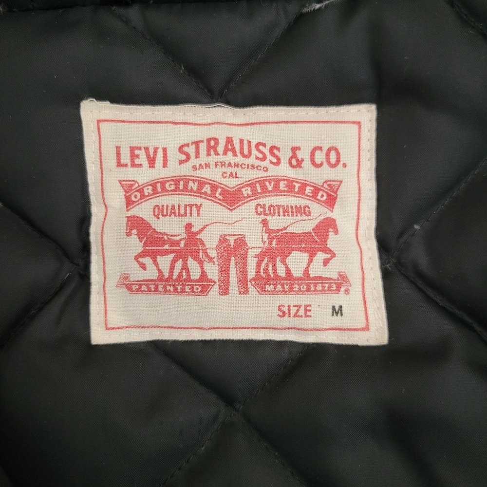 Levi's Womens Down Puffer Jacket Medium Snow Winter Ski Hood Faux Fur - Picture 8 of 16